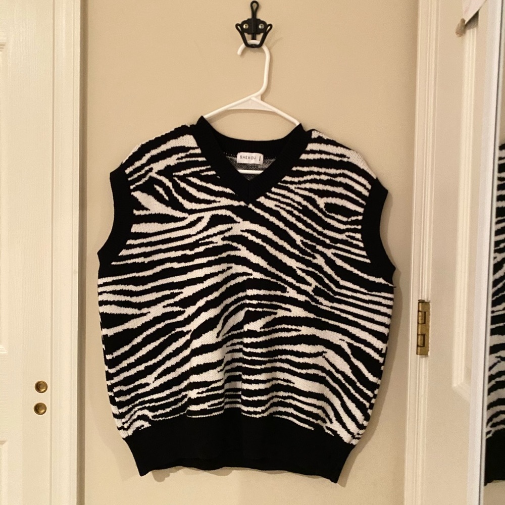 Zebra Print Oversize Sweater Vest